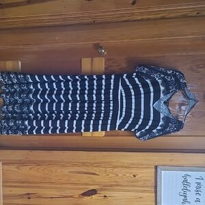 Chic Black and White Striped Maxi Dress